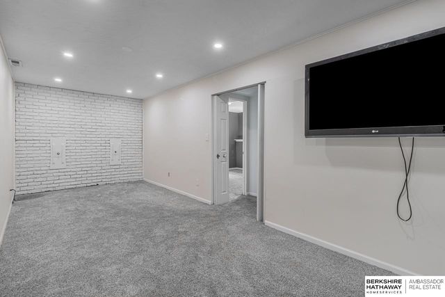 4236 Pacific Avenue, Fremont, NE 68025