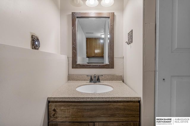 4236 Pacific Avenue, Fremont, NE 68025