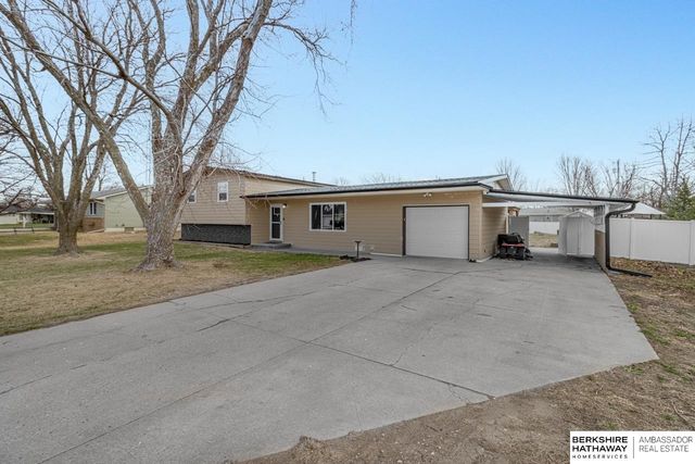 4236 Pacific Avenue, Fremont, NE 68025