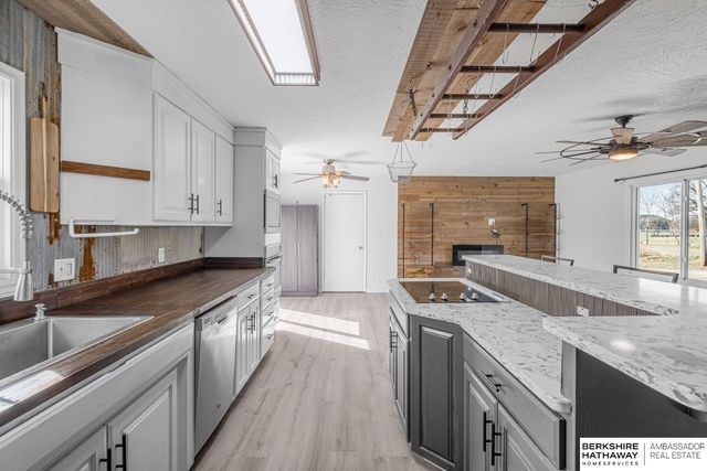 4236 Pacific Avenue, Fremont, NE 68025