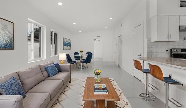 218 GLOUCHESTER Street, Boca Raton, FL 33487
