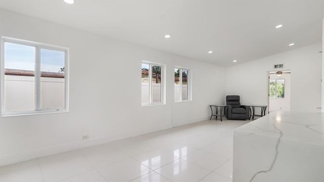 218 GLOUCHESTER Street, Boca Raton, FL 33487