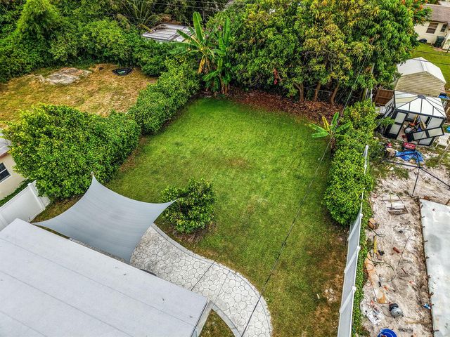 218 GLOUCHESTER Street, Boca Raton, FL 33487