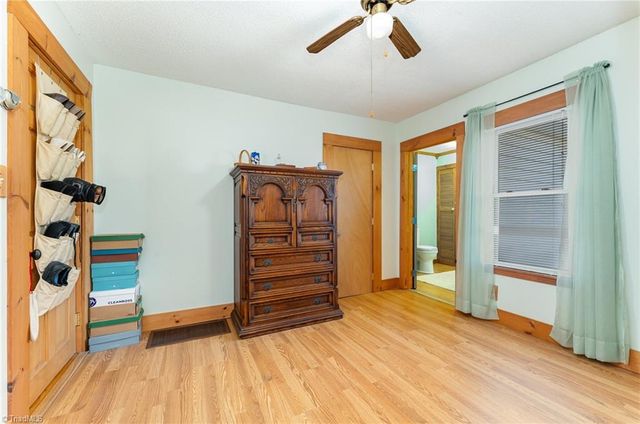 3959 Red Brush Road, Mount Airy, NC 27030