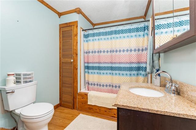 3959 Red Brush Road, Mount Airy, NC 27030