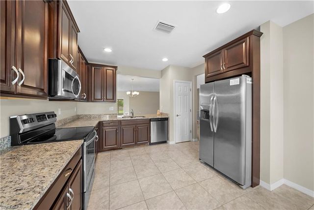 3278 Birchin Lane, Fort Myers, FL 33916