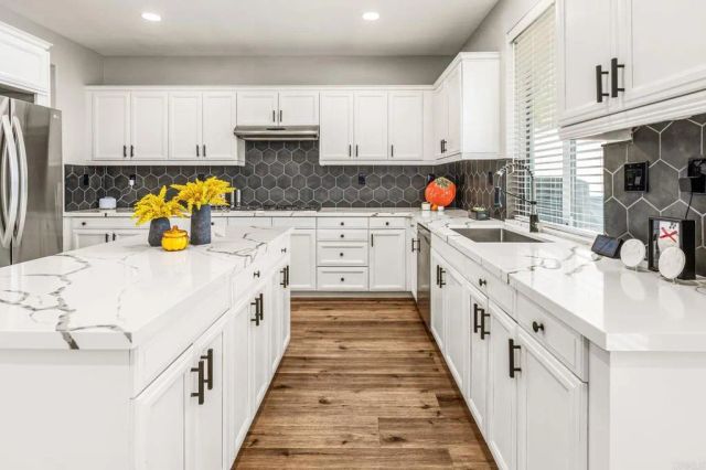 5345 Village Drive, Oceanside, CA 92057