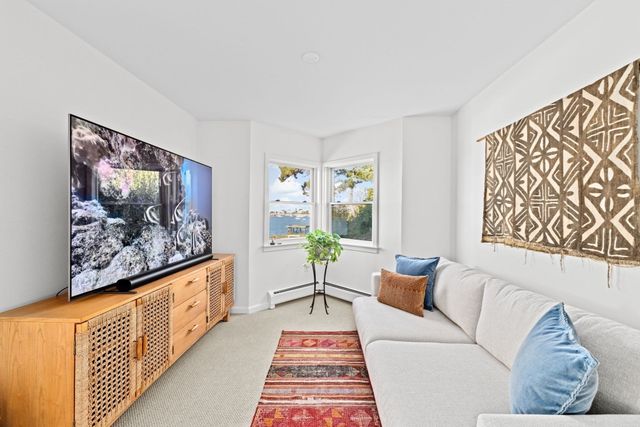 1 Marina Dr 1, Hull, MA 02045