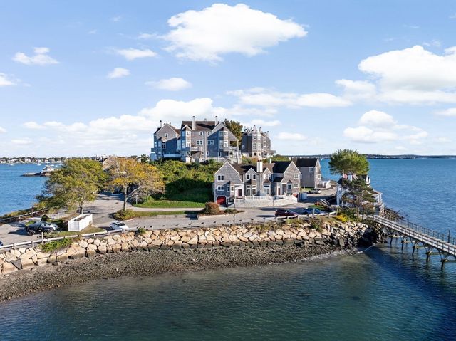 1 Marina Dr 1, Hull, MA 02045