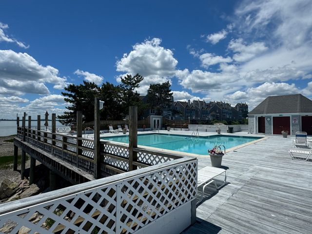 1 Marina Dr 1, Hull, MA 02045