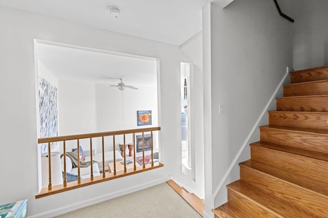 1 Marina Dr 1, Hull, MA 02045