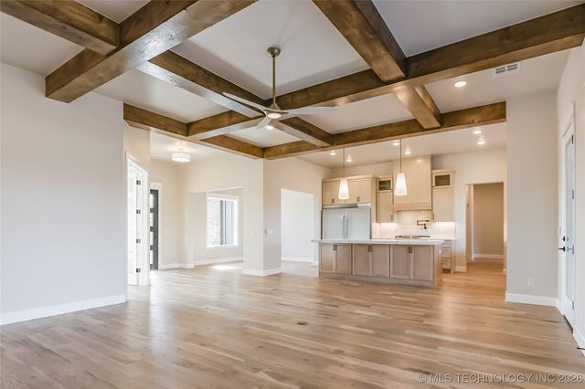 21655 E 112th Street S, Broken Arrow, OK 74014