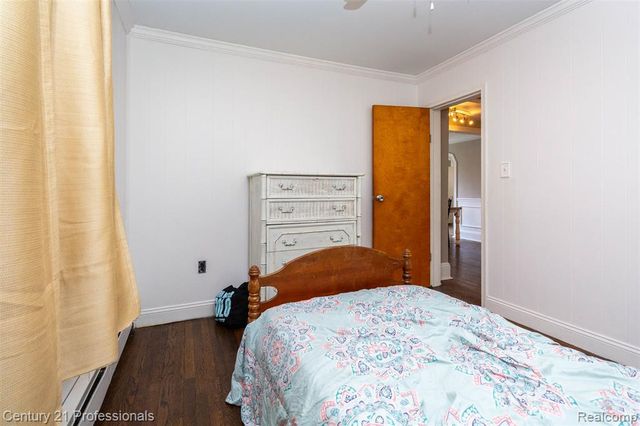 27501 Milton Avenue, Warren, MI 48092