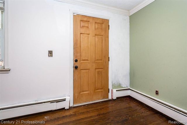 27501 Milton Avenue, Warren, MI 48092