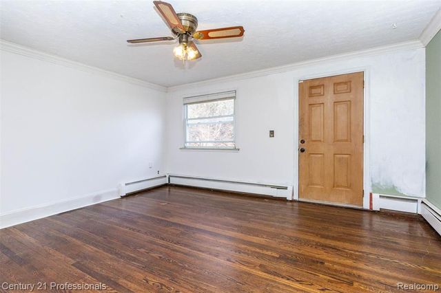 27501 Milton Avenue, Warren, MI 48092