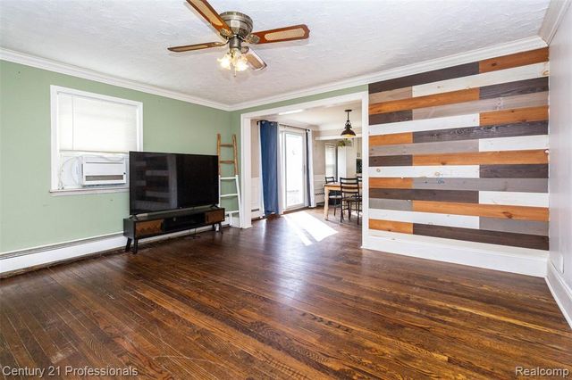 27501 Milton Avenue, Warren, MI 48092