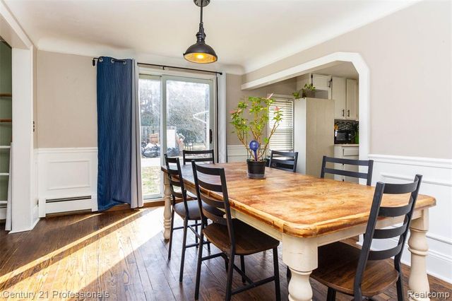 27501 Milton Avenue, Warren, MI 48092