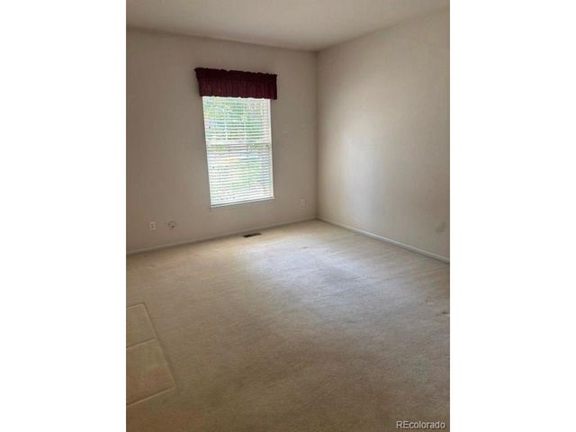 847 S Evanston Cir, Aurora, CO 80012