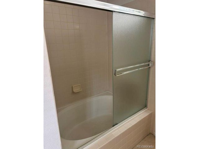 847 S Evanston Cir, Aurora, CO 80012