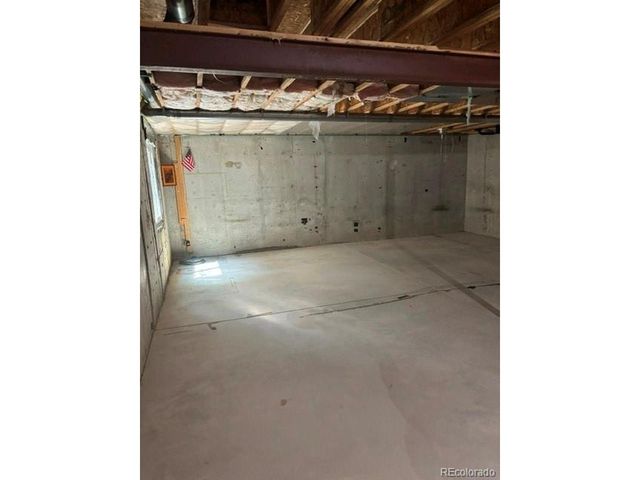 847 S Evanston Cir, Aurora, CO 80012