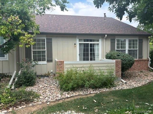 847 S Evanston Cir, Aurora, CO 80012