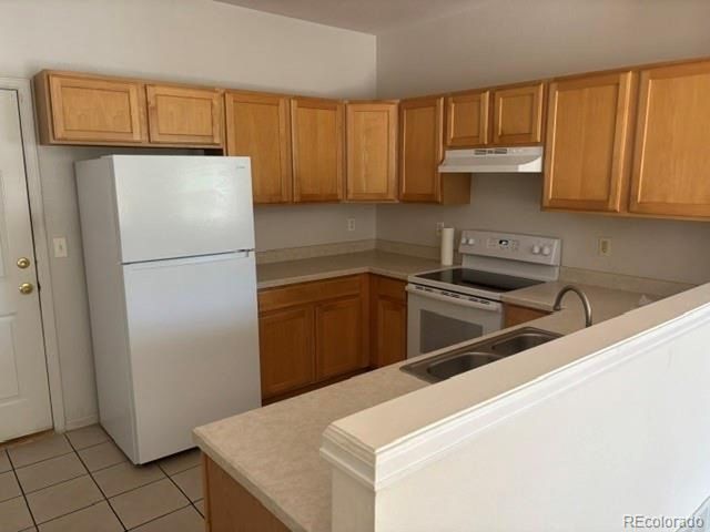 847 S Evanston Cir, Aurora, CO 80012