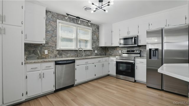 6010 Courthouse Rd, Prince George, VA 23875