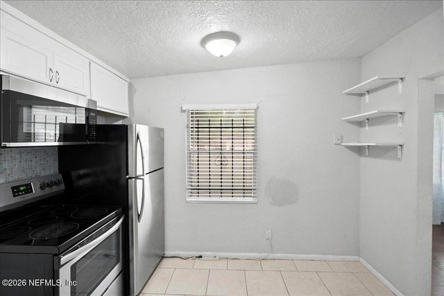 6601 CLEVELAND Road, Jacksonville, FL 32209