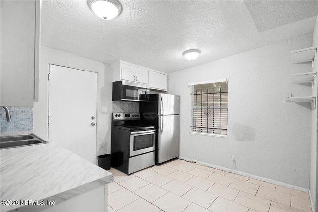 6601 CLEVELAND Road, Jacksonville, FL 32209
