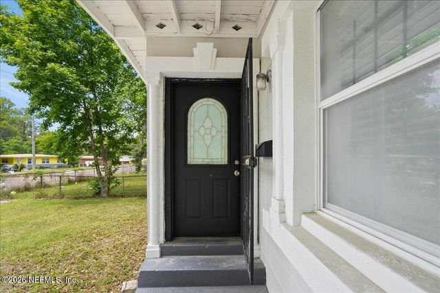 6601 CLEVELAND Road, Jacksonville, FL 32209
