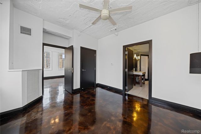 2233 Park Avenue 5C, Detroit, MI 48201