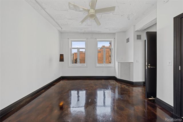 2233 Park Avenue 5C, Detroit, MI 48201