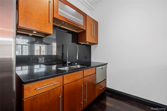 2233 Park Avenue 5C, Detroit, MI 48201