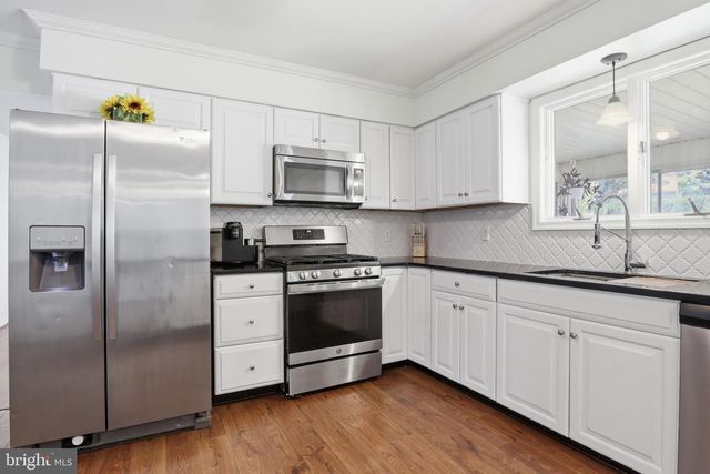 400 WHITE ROSE LN, York, PA 17402