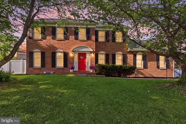 400 WHITE ROSE LN, York, PA 17402