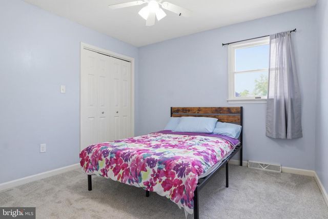 400 WHITE ROSE LN, York, PA 17402