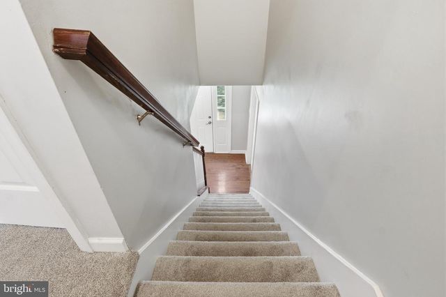 400 WHITE ROSE LN, York, PA 17402