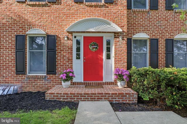 400 WHITE ROSE LN, York, PA 17402