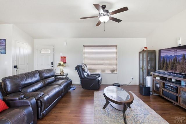 1107 N Kirkwood Dr, Pueblo, CO 81007