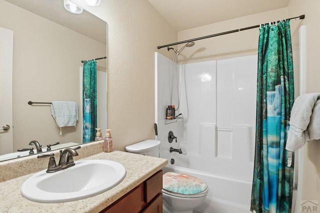 1107 N Kirkwood Dr, Pueblo, CO 81007