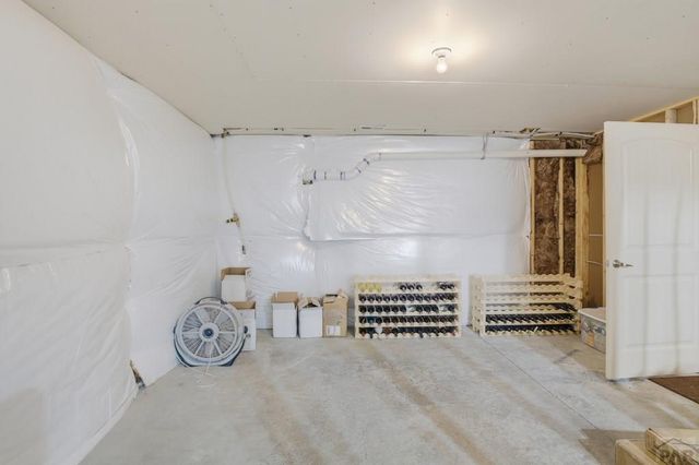 1107 N Kirkwood Dr, Pueblo, CO 81007