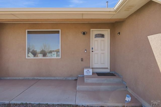 1107 N Kirkwood Dr, Pueblo, CO 81007