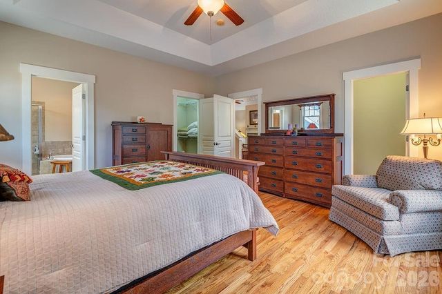 4 Olde Cottage Lane, Asheville, NC 28803