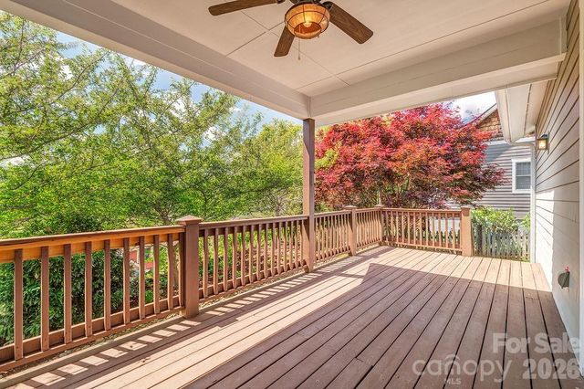 4 Olde Cottage Lane, Asheville, NC 28803