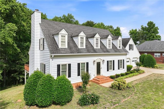 3608 Maple Forge Lane, Gainesville, GA 30504