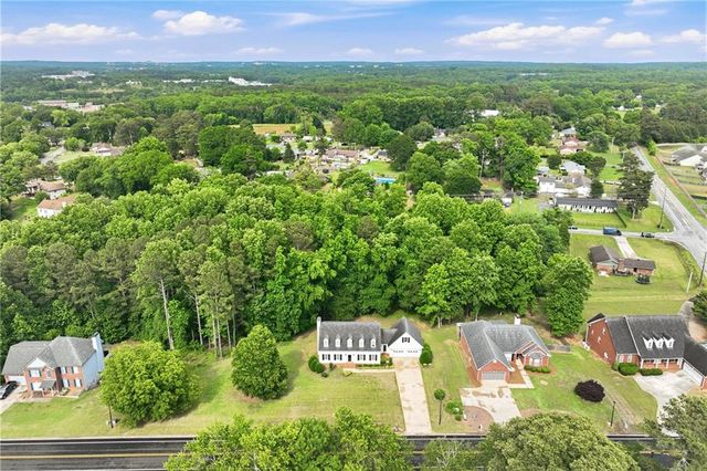 3608 Maple Forge Lane, Gainesville, GA 30504