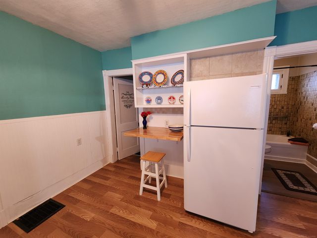 77 Hubbard Street, Mt Clemens, MI 48043