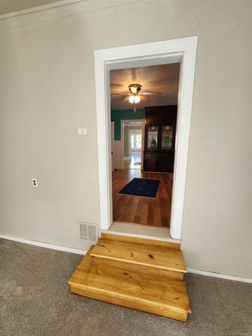 77 Hubbard Street, Mt Clemens, MI 48043