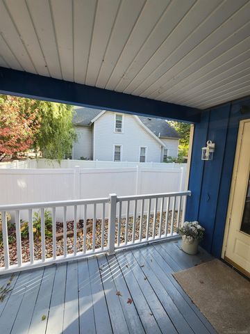 77 Hubbard Street, Mt Clemens, MI 48043