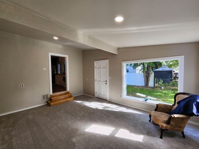 77 Hubbard Street, Mt Clemens, MI 48043